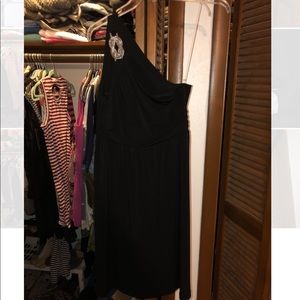 BLACK OFF SHOULDER DRESS